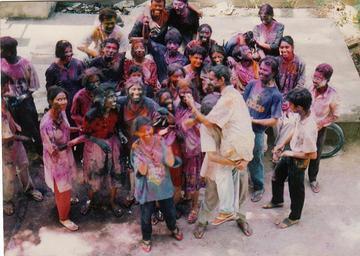 holi.jpg